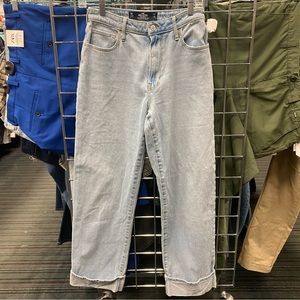 Hollister Denim size 7/8 -29